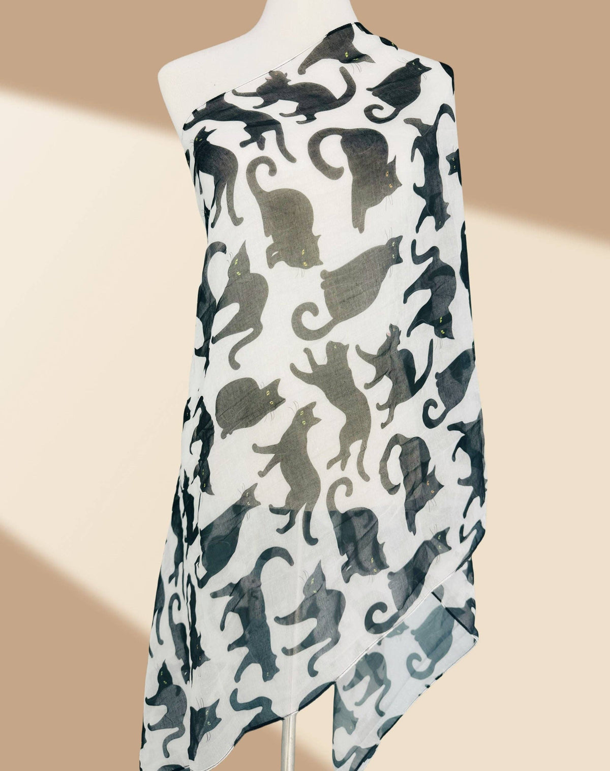 JC0711117 White-Black Cat Scarf
