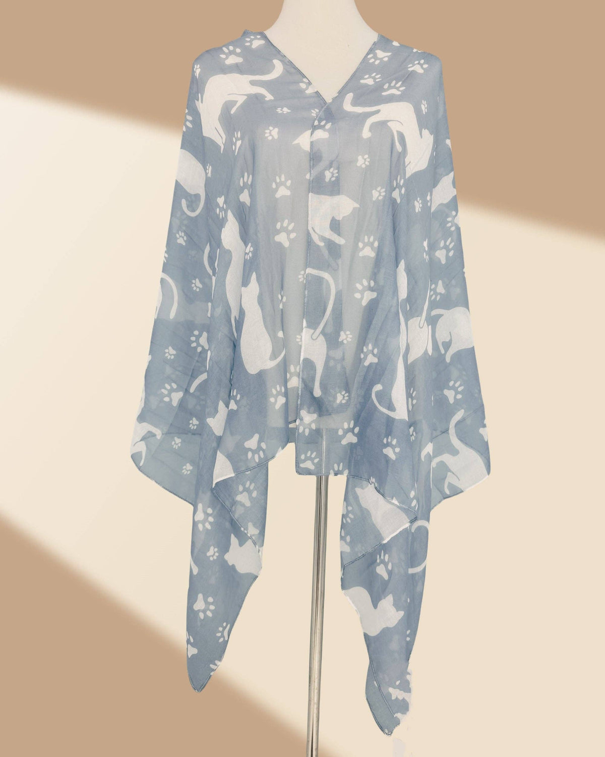 JC0711118 L. Blue-White Cat Scarf