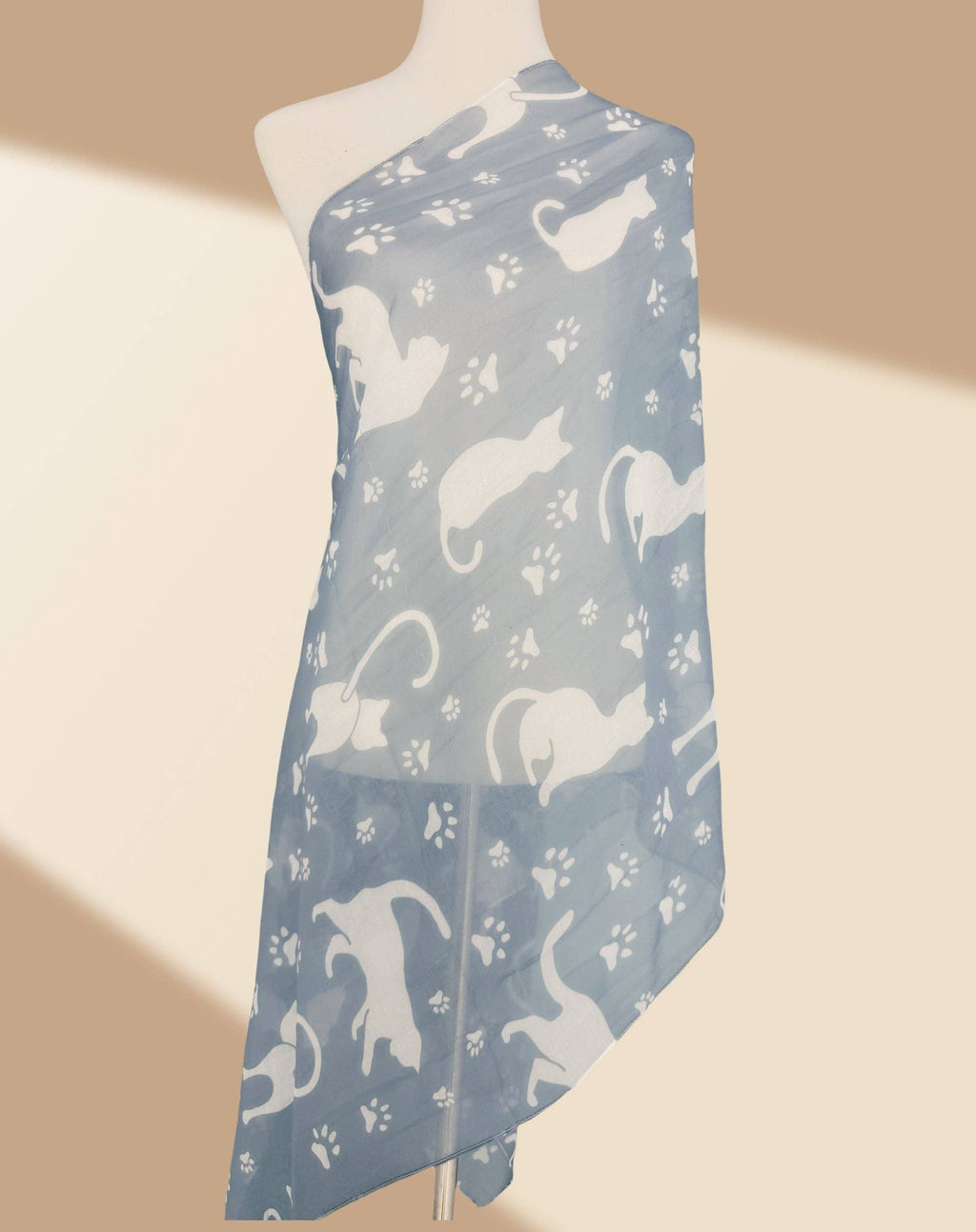 JC0711118 L. Blue-White Cat Scarf